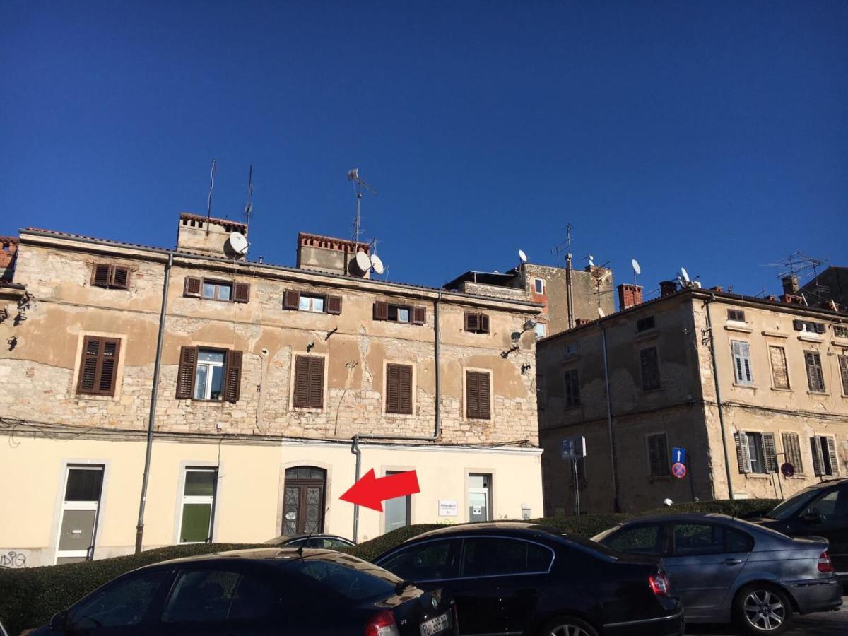 Apartments Flanaticus Pula Exterior photo
